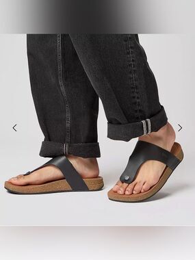 Fitflop iQushion Mens Leather Toe-Post Sandals